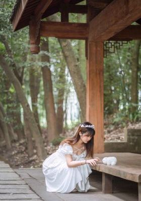 亚洲婷婷五月激情综合app_高清免费全集观看